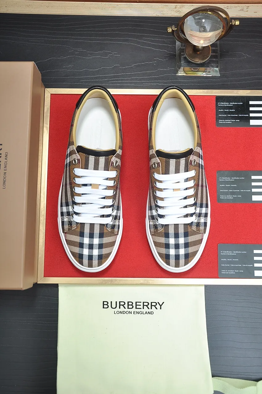 Men's shoes💰480💶[Burberry] (cowhide lining) classic low-top sneakers｜Imported cowhide with classic plaid fabric｜Cow leather lining｜Original outsole｜Fine workmanship and comfortable to wear Size: 38-44 (customized at 45)